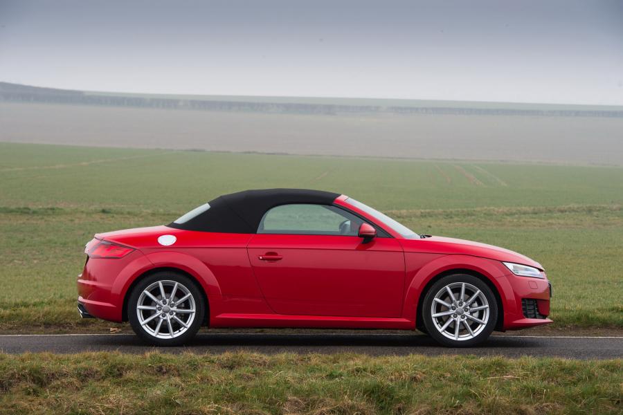 Audi TT Roadster 2.0 TDI Ultra (8S) 2015 года  (UK) (фото 14 из 14)
